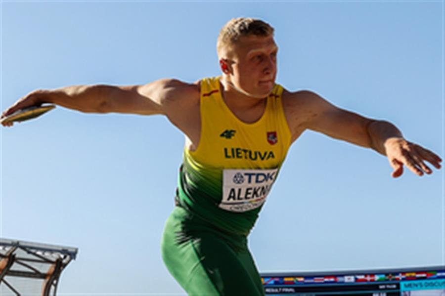 Mykolas Alekna breaks old world record in discus throw with 74.35m in Oklahoma