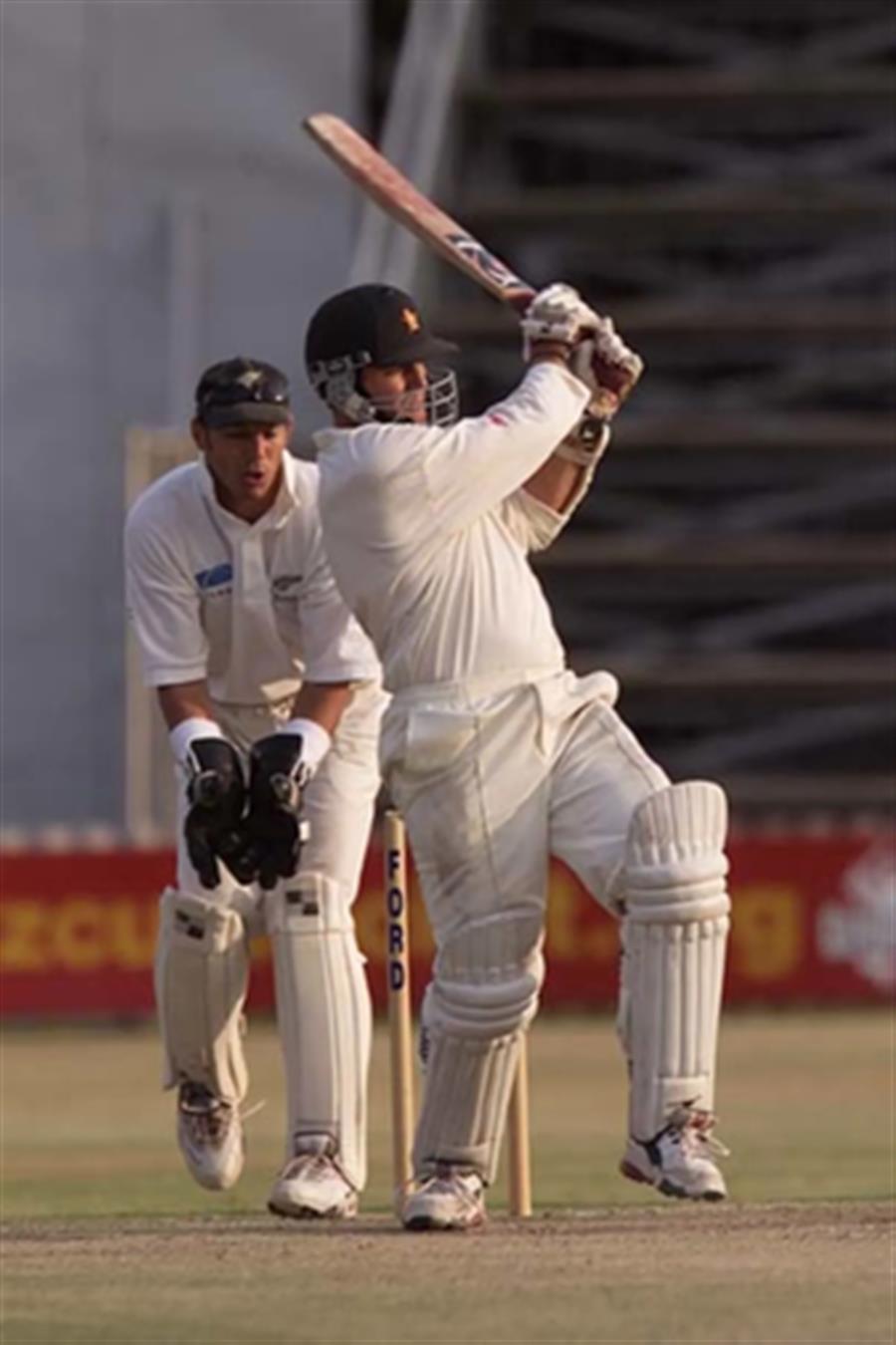 Former Zimbabwe cricketer Guy Whittall injured by leopard