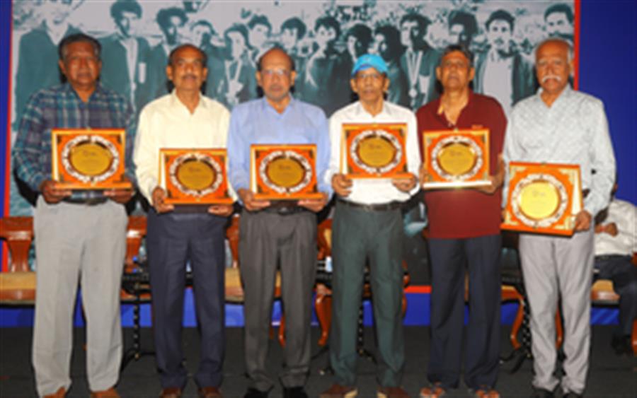 AIFF president felicitates heroes of 1974 AFC Youth Champions squad