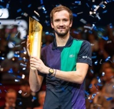 Vienna Open: Medvedev sinks Shapo to clinch men's single title