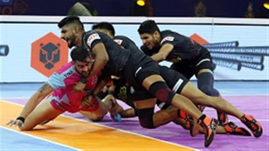Arjun Deshwal stars in big win for Jaipur Pink Panthers  