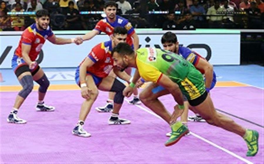 Narwal&#39;s blockbuster show helps U.P. Yoddhas clinch a thriller