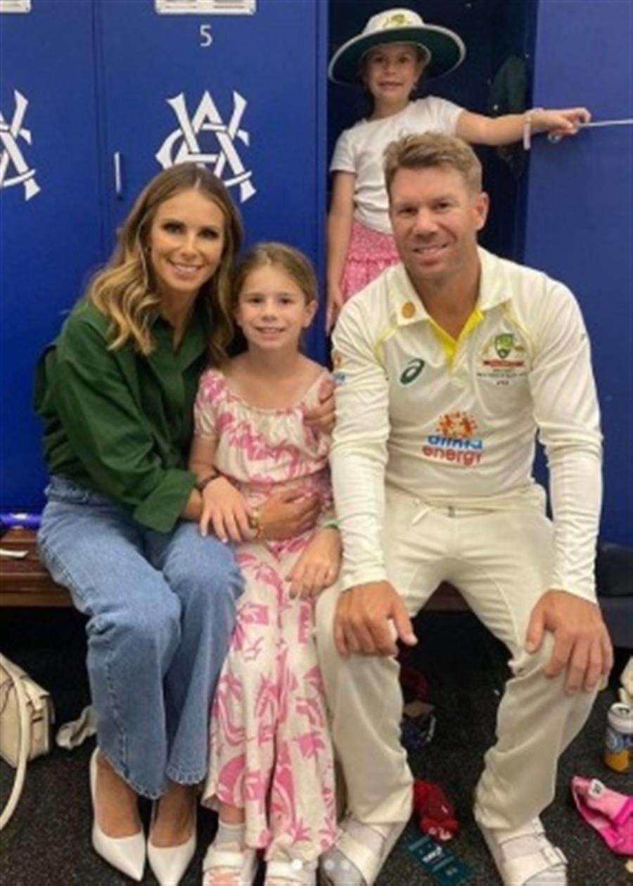 He still has burning desire to open batting for Australia in Test cricket, says Warner's wife Candice