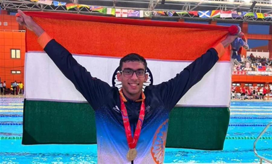 Sports Minister lauds swimmer Shoan Ganguly for his silver at Youth Commonwealth Games